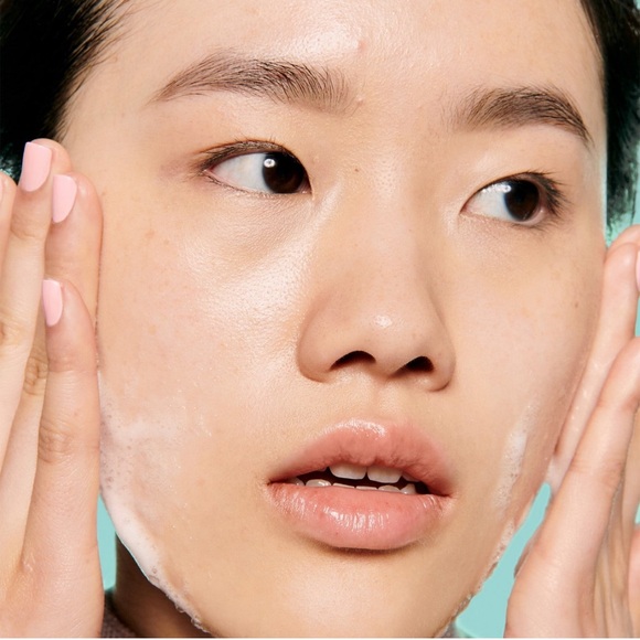 Benefit The POREfessional Tight ‘N Toned Pore-refining AHA+PHA toning foam - Picture 10 of 15